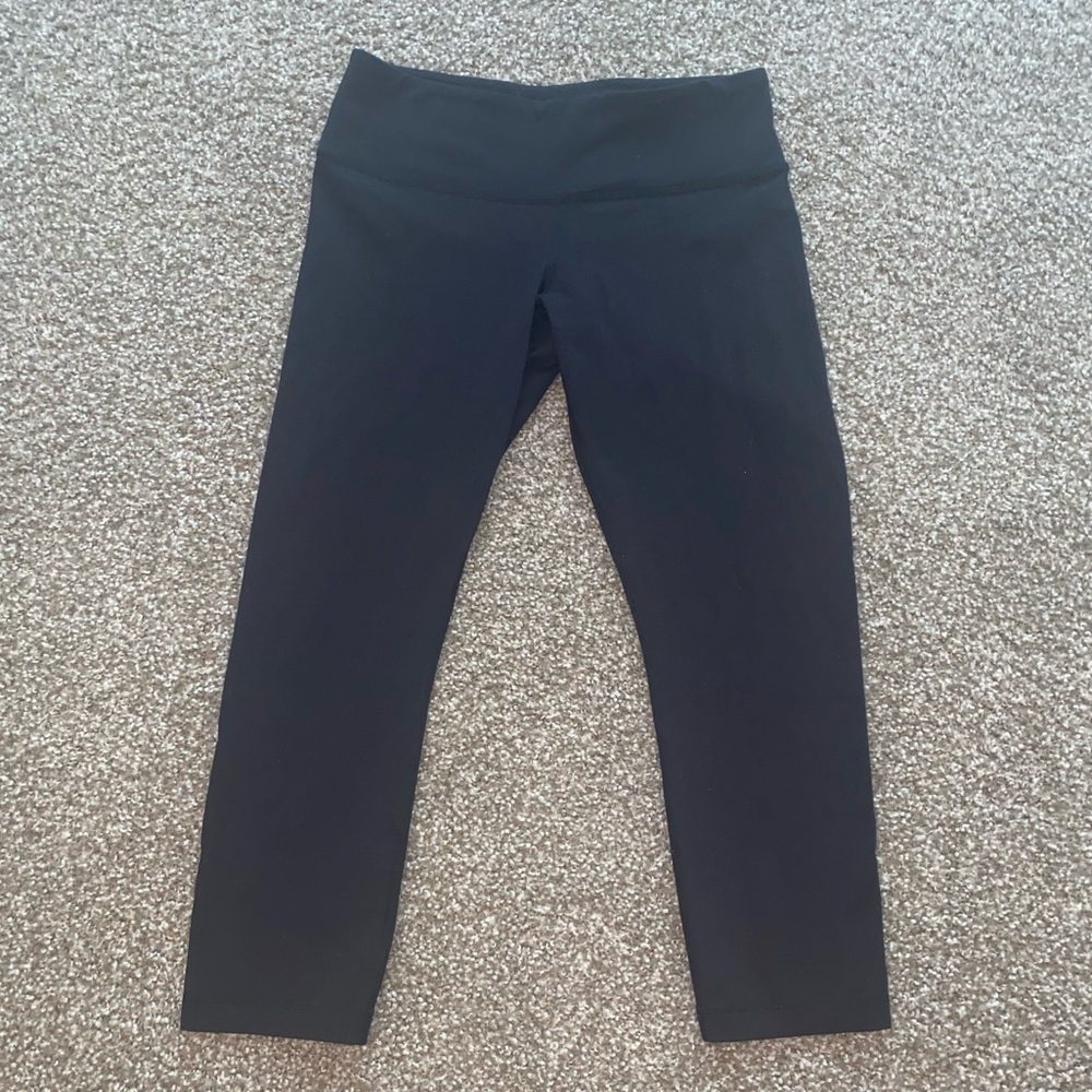 Lululemon Cropped Classic Black Leggings